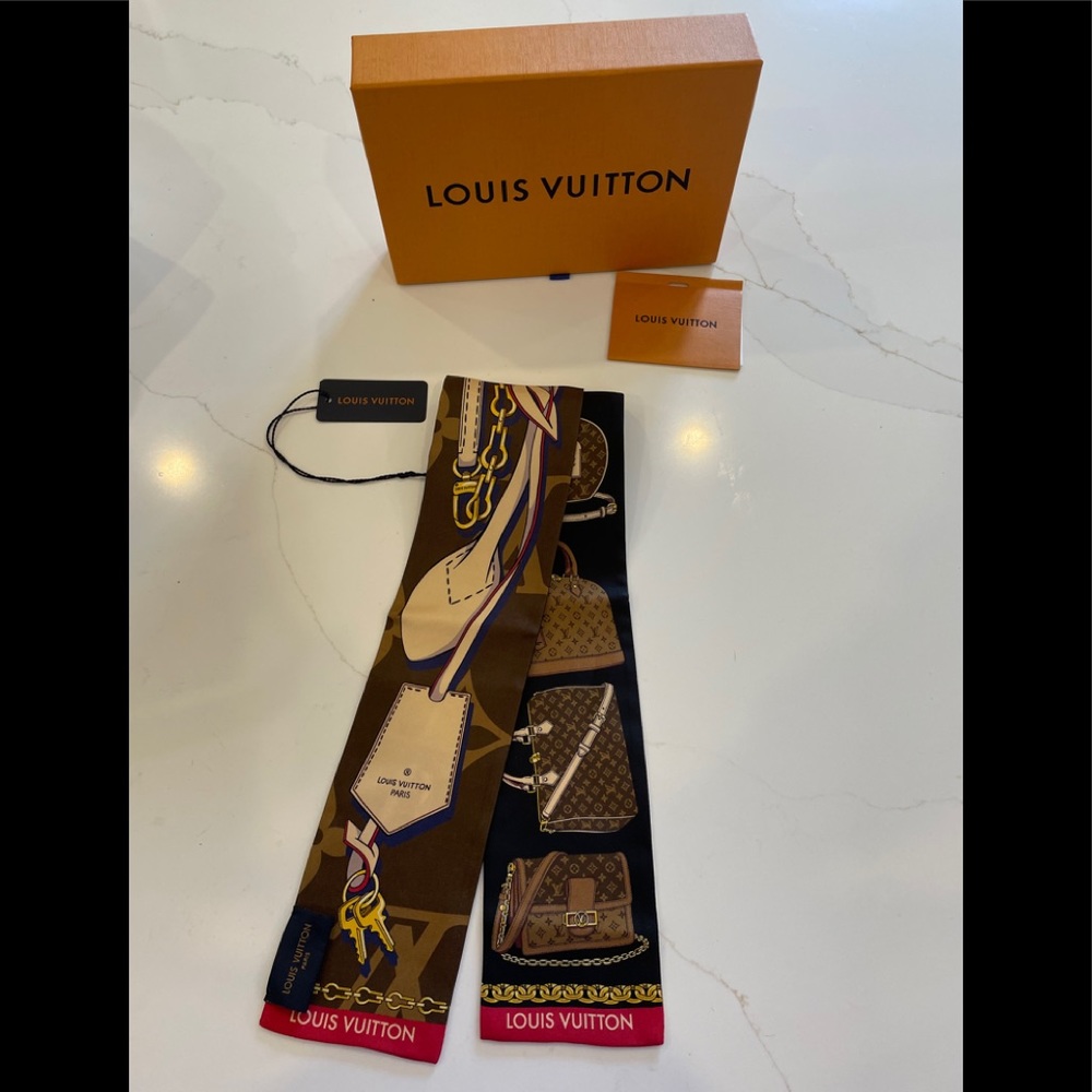 ❤️SOLD ❤️Authentic Louis Vuitton bandeau